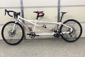 Photo of a Cannondale Road M/S Tandem Bicycle For Sale