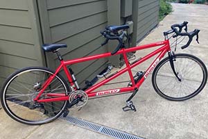 Photo of a Burley Tosa L/S Tandem Bicycle For Sale