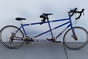 Photo of a Co-Motion Speedster CoPilot L/L Tandem Bicycle For Sale