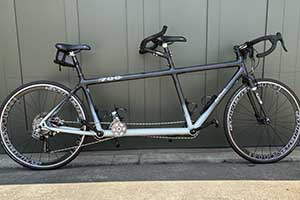 Photo of a Carbon DaVinci Joint Venture Tandem Bicycle For Sale