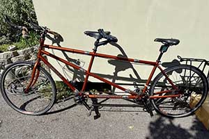 Photo of a 2006 Comotion Copilot L/M Tandem Bicycle For Sale